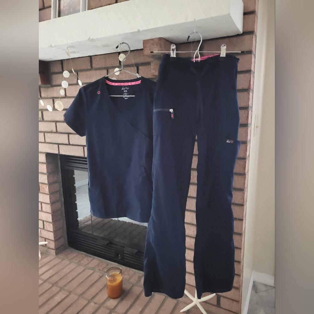 SOLD  -  KOI navy blue scrub set XXS
